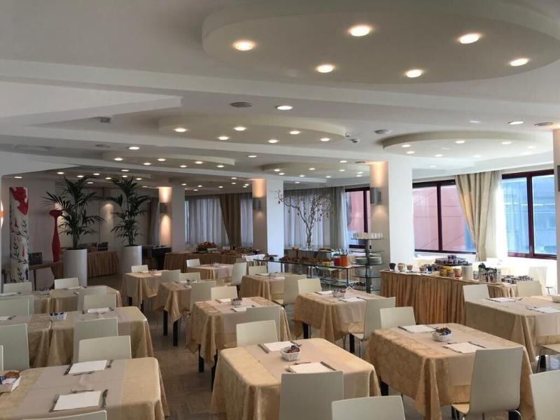 Caraibi Hotel 3*